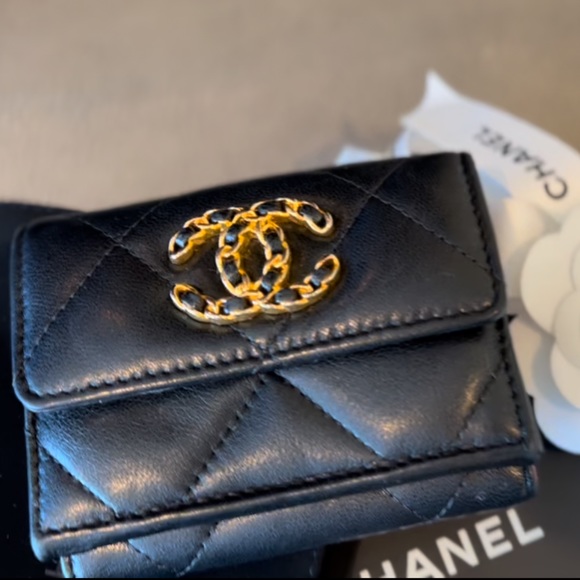 CHANEL Handbags - Chanel
19 Trifold Flap Wallet Quilted Lambskin Small